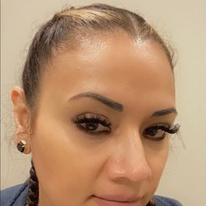 Meet your Posher, Angelica